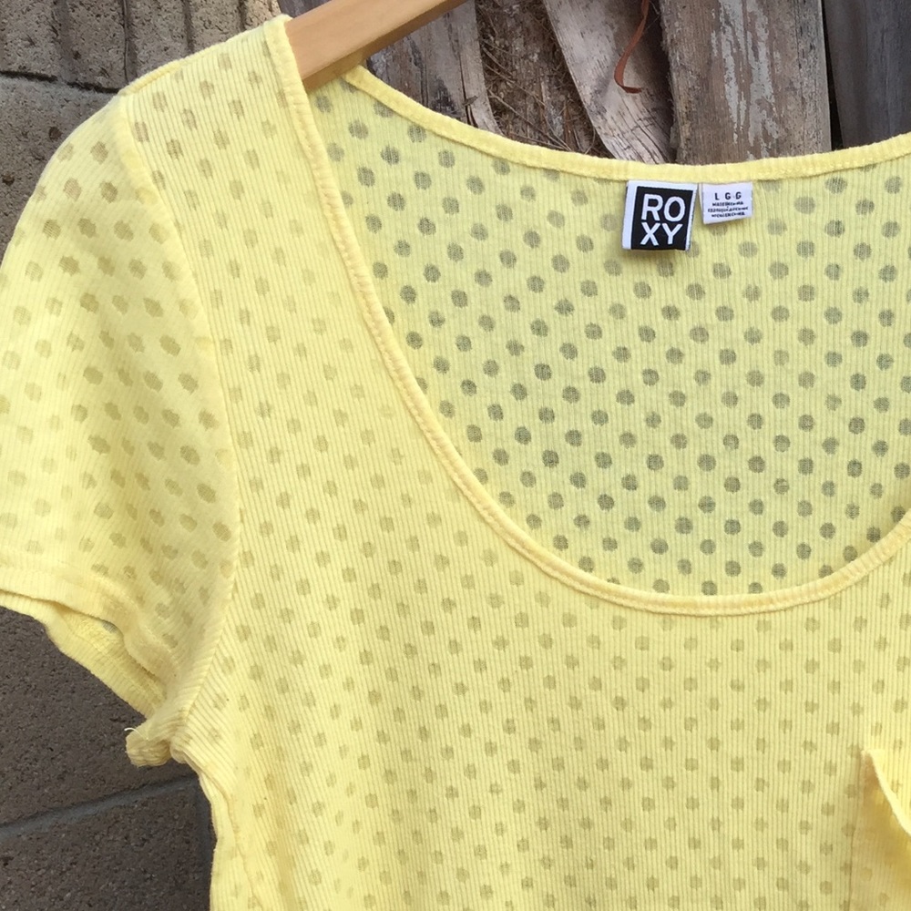 yellow polka dot Roxy tee L - Picture 2 of 6